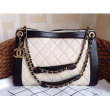 Copy Chanel Quilted Leather Flap Shoulder Bag White Sold Online