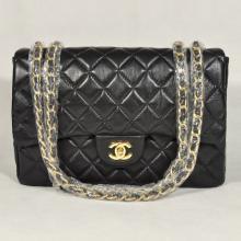 Replica Best Quality Chanel Classic Flap bags Lambskin Cross Body Bag YT4026