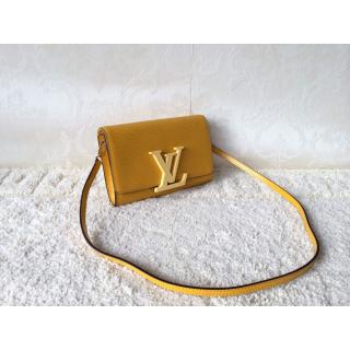 Louis Vuitton AE13069