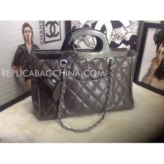 Chanel YT0423