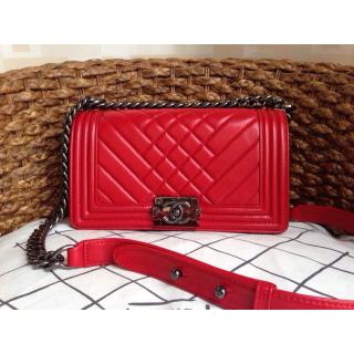 2016 Chanel Quilted Chevron Le Boy Leather Flap Shoulder Bag Red