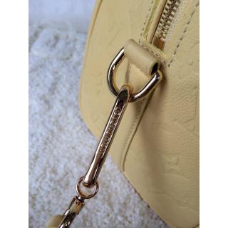 Louis Vuitton AE05098