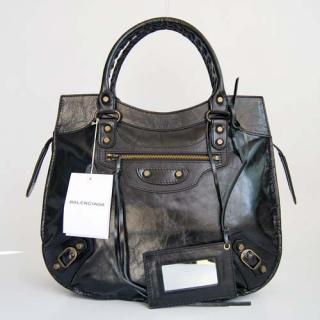 Balenciaga 084605