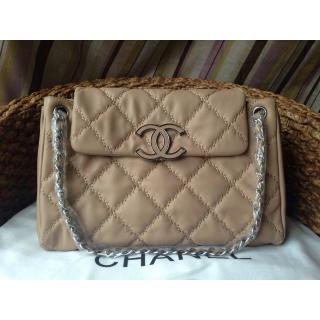 AAA Chanel Hampton Sheepskin Quilted Leather Flap Shoulder Bag Camel