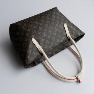 Louis Vuitton M40608