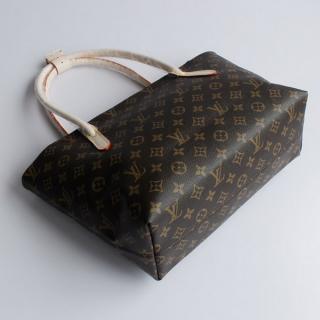 Louis Vuitton M40608