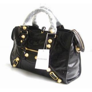 Balenciaga 084332B