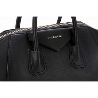 Givenchy G003