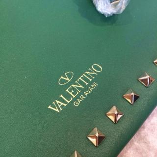 Valentino AE07861