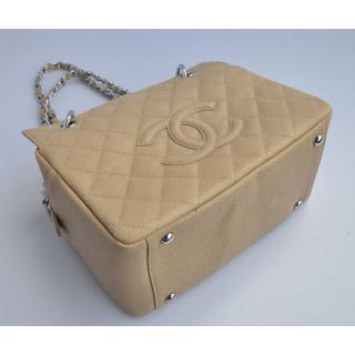 Chanel 18004