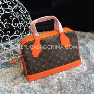 Louis Vuitton YT2476