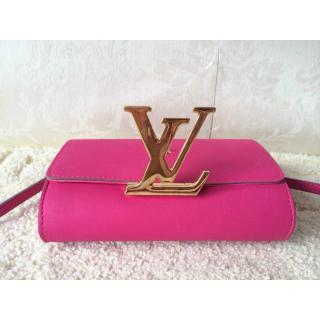 Louis Vuitton AE18704