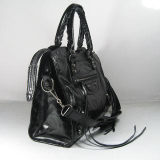 Balenciaga 084332