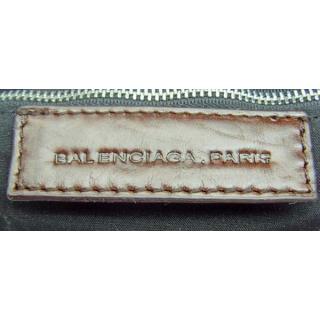 Balenciaga 084332A