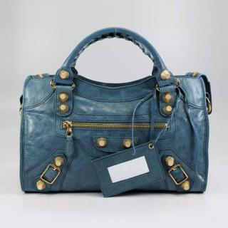 Balenciaga 084332B