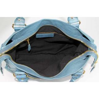 Balenciaga 084332B