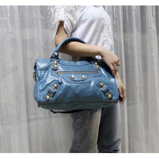 Balenciaga 084332B