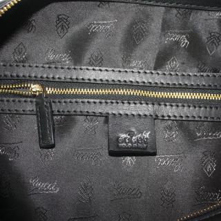 Gucci 232930