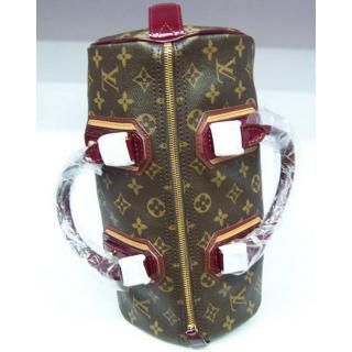 Louis Vuitton M95586