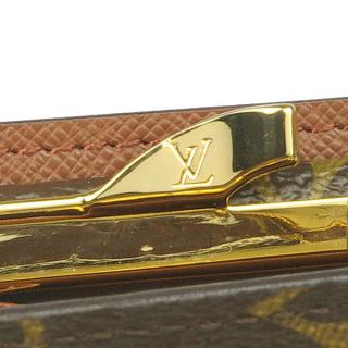 Louis Vuitton M61922