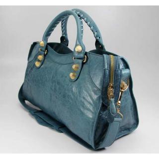 Balenciaga 084328B