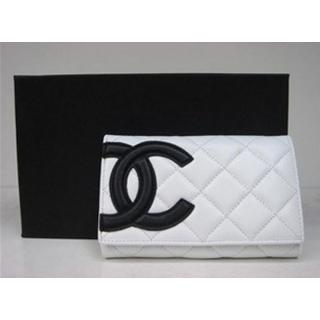 Chanel 057