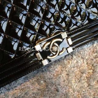 Chanel YT0567