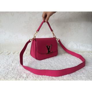 Louis Vuitton AE13332