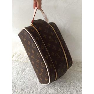 Louis Vuitton AE12600