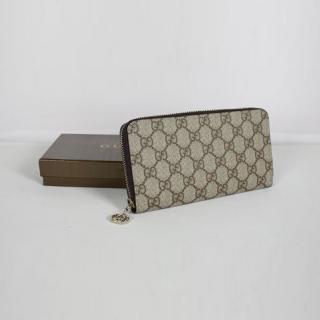 Gucci 212110