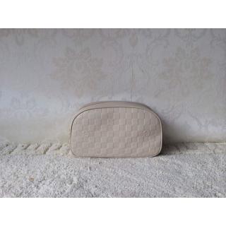 First-Class Louis Vuitton Damier Infini Zip Vanity Bag White