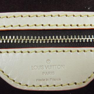 Louis Vuitton M95018