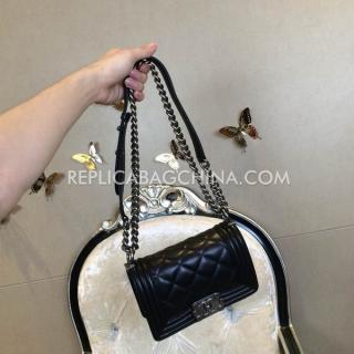 Chanel YT0288