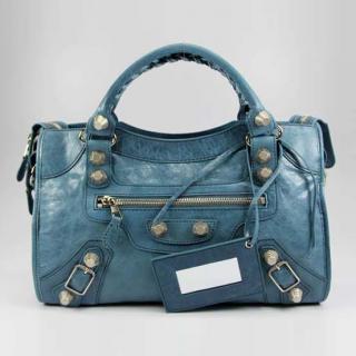 Balenciaga 084332A