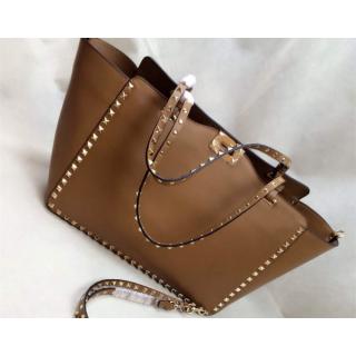 Imitation Designer Valentino Rockstud Shopping Bag Caramel at USA