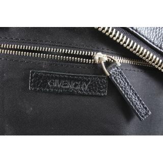 Givenchy 8887