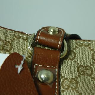 Gucci 229852