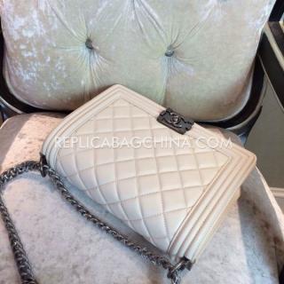 Chanel YT2643