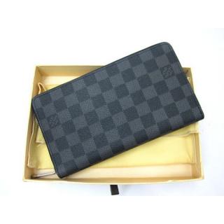 Louis Vuitton N63077