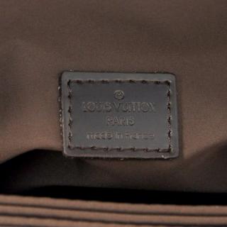 Louis Vuitton M93032