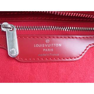 Louis Vuitton M40330