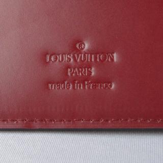 Louis Vuitton M95526