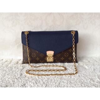 Imitation Louis Vuitton Pallas Chain Bag Blue