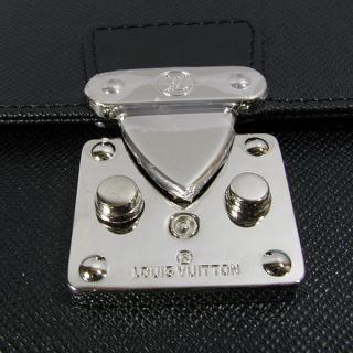 Louis Vuitton M30032