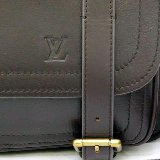 Louis Vuitton M92072