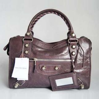 Balenciaga 084332A