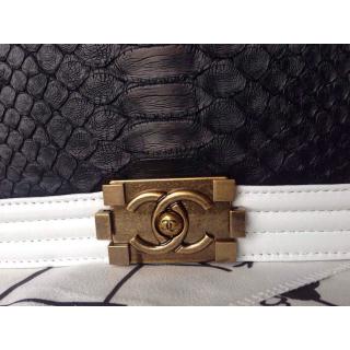 Chanel AE14681