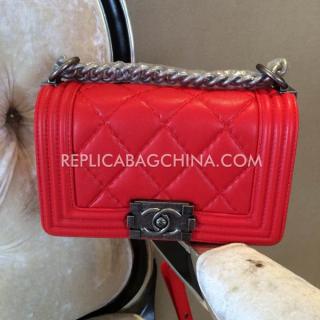 Chanel YT0018