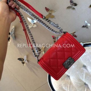 Chanel YT0018