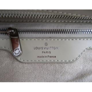 Louis Vuitton M40330